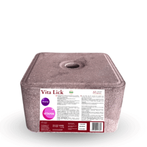 Vita Lick 8kg - witaminowa lizawka solna dla koni | Over Horse