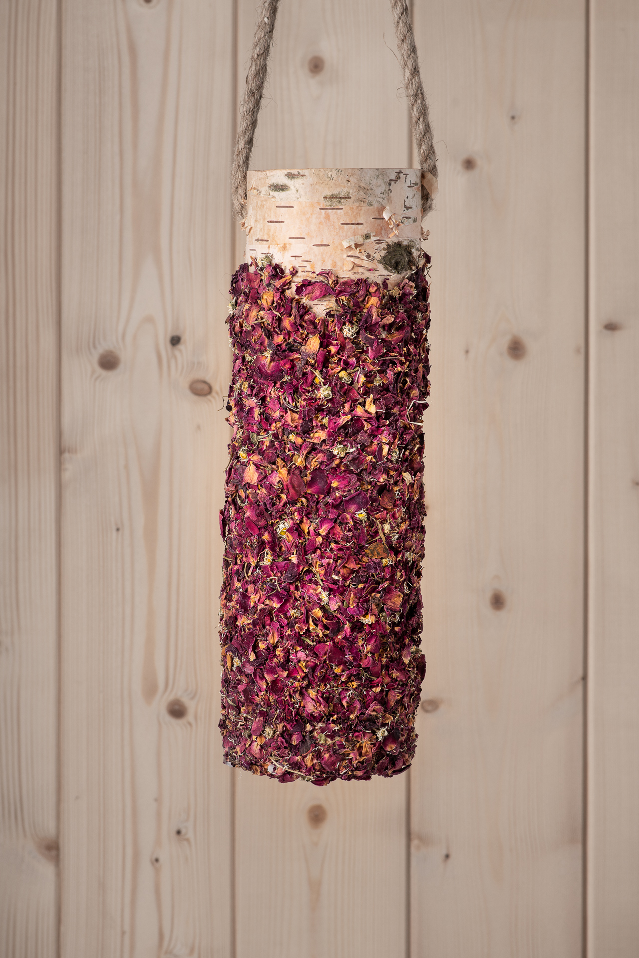 Gryzak dla koni Rose delight - obrazek 2